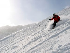 Fotoqueratitis: Un malestar visual causado por el deporte blanco 