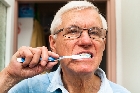 Odontología geriátrica: la importancia de visitar al dentista en la tercera edad